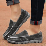 Men's Solid Color Flat Heels Casual Shoes Lightweight Slip On Holiday Round Toe