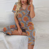 Women Floral Pajama Set Sleepwear Tops with Capri Pants Outfits Ladies Summer Comfy Sleep Nightshirt PJS Set